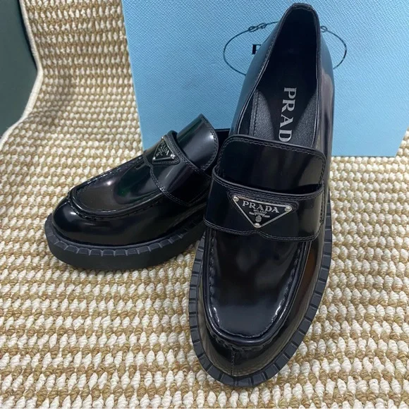 Prada Women’s Black Loafers - Picture 2 of 5